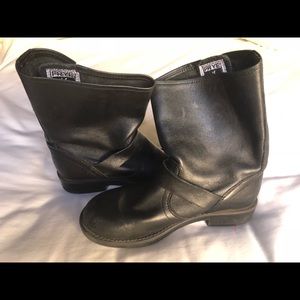 Boys Frye boot motorcycle style size 2.5